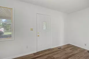 413 N Church St, New Carlisle, OH 45344 - Photo 6