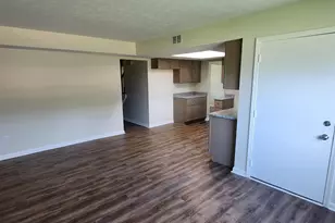 825 Comanche Ln, Tipp City, OH 45371 - Photo 6