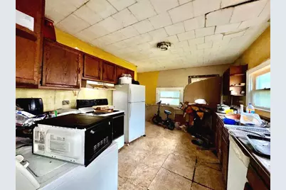 328 N Race Street, Springfield, OH 45504 - Photo 2