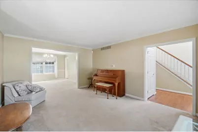 660 Golf View Court, Vandalia, OH 45377 - Photo 8
