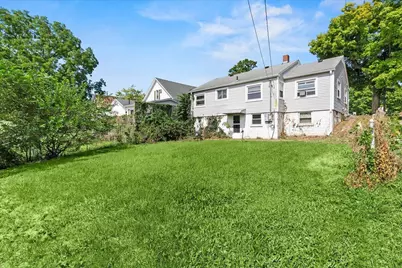212 E Auburn Avenue, Bellefontaine, OH 43311 - Photo 32