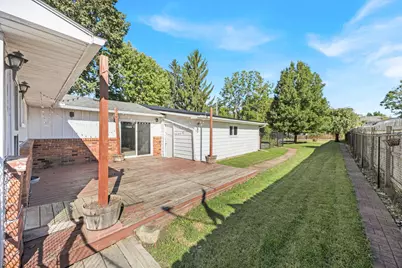 533 E Chillicothe Avenue, Bellefontaine, OH 43311 - Photo 8