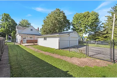 533 E Chillicothe Avenue, Bellefontaine, OH 43311 - Photo 12