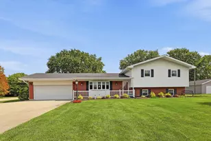 2874 Ashlar Dr, Springfield, OH 45503 - Photo 1
