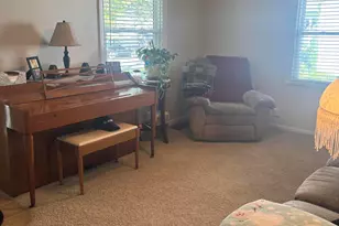1109 W Spring St, Saint Marys, OH 45885 - Photo 4