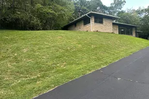 2750 Redwood Dr, Springfield, OH 45504 - Photo 4