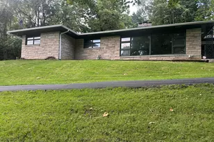 2750 Redwood Dr, Springfield, OH 45504 - Photo 1