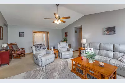 5373 Upper Valley Pike, Springfield, OH 45502 - Photo 10