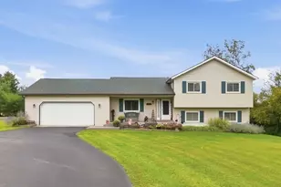 4025 Penny Pike, Springfield, OH 45502 - Photo 1