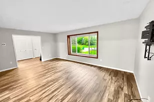 6800 Curtwood Dr, Tipp City, OH 45371 - Photo 6
