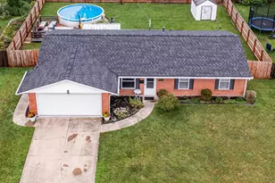 7701 Shepherdess Dr, Huber Heights, OH 45424 - Photo 2
