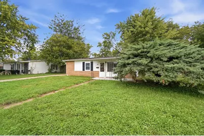 800 N Scott Street, New Carlisle, OH 45344 - Photo 2