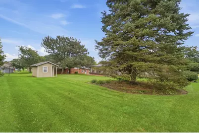 808 Kelley Drive, Wapakoneta, OH 45895 - Photo 4