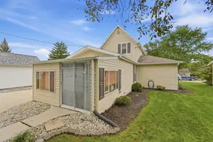 605 Dearbaugh Ave, Wapakoneta, OH 45895 - Photo 36