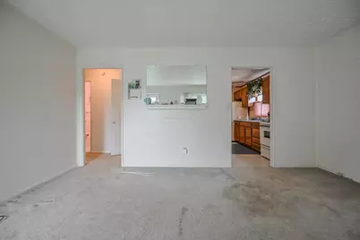 2450 Mayfair Drive, Springfield, OH 45505 - Photo 6