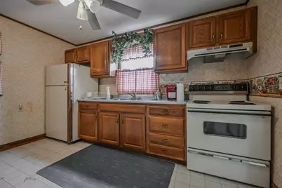 2450 Mayfair Drive, Springfield, OH 45505 - Photo 8