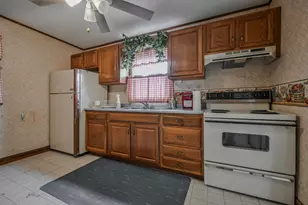 2450 Mayfair Dr, Springfield, OH 45505 - Photo 8