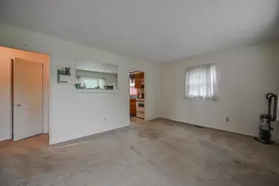 2450 Mayfair Drive, Springfield, OH 45505 - Photo 4