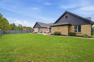 1665 Haley Dr, Dayton, OH 45458 - Photo 50