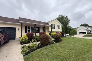 400 Highview Dr, Bellefontaine, OH 43311 - Photo 2