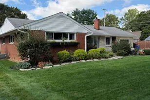 121 N Sturgeon St, Saint Marys, OH 45885 - Photo 4