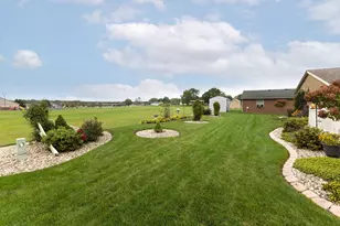 931 Manchester Dr, Greenville, OH 45331 - Photo 8