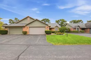 3126 Lakeview Ct, Springfield, OH 45503 - Photo 2