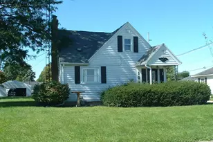 109 S Rauthland Ave, Wapakoneta, OH 45895 - Photo 2