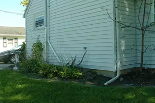 109 S Rauthland Ave, Wapakoneta, OH 45895 - Photo 6