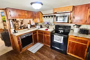 1208 Main Dr, Greenville, OH 45331 - Photo 4
