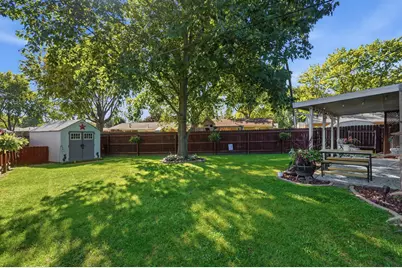 1066 Stonyridge Avenue, Troy, OH 45373 - Photo 58