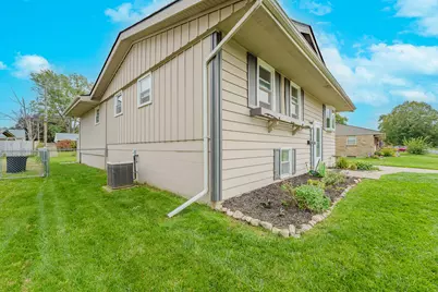 549 Locust Lane, Troy, OH 45373 - Photo 4