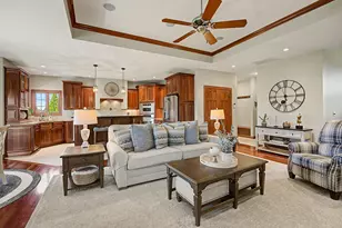 1025 Rosewood Creek Dr, Troy, OH 45373 - Photo 18