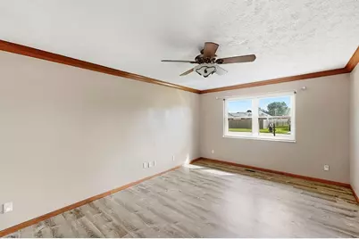 3080 Magnolia Drive, Troy, OH 45373 - Photo 6