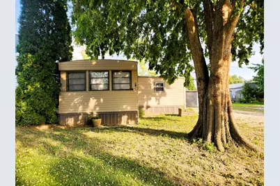 218 Villa Nova Boulevard, Saint Marys, OH 45885 - Photo 2