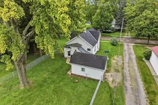 111 Maple St, Belle Center, OH 43310 - Photo 8