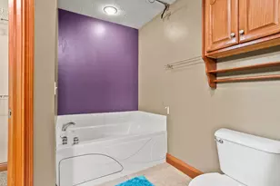 1111 Arbor Ln, Troy, OH 45373 - Photo 24