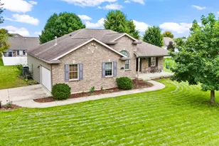 1111 Arbor Ln, Troy, OH 45373 - Photo 2
