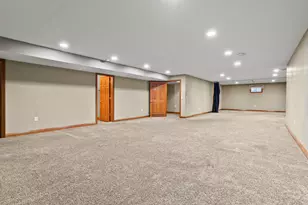 1111 Arbor Ln, Troy, OH 45373 - Photo 36
