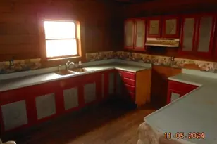 4885 Wolfe Rd, Lima, OH 45807 - Photo 10