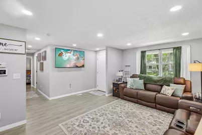 4916 Arrowview Drive, Huber Heights, OH 45424 - Photo 4