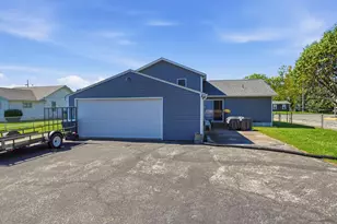 210 N Main St, Jackson Center, OH 45334 - Photo 40