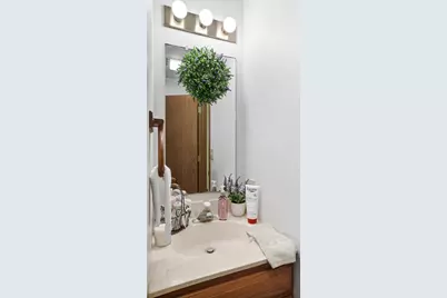 210 N Main Street, Jackson Center, OH 45334 - Photo 32