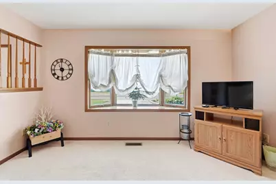 210 N Main Street, Jackson Center, OH 45334 - Photo 8