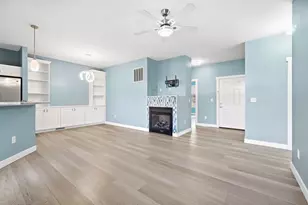 9413 Captiva Bay Dr, Miamisburg, OH 45342 - Photo 2