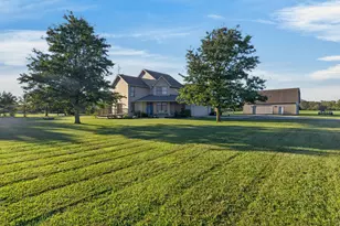 2045 Lindsey Rd, Sidney, OH 45365 - Photo 2