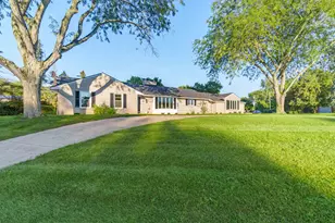 1602 Beck Dr, Sidney, OH 45365 - Photo 2