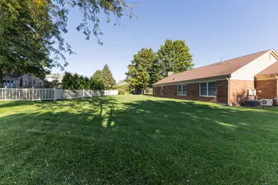 650 Oakwood Court, Troy, OH 45373 - Photo 4