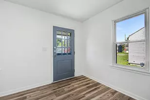 228 N Douglas Ave, Springfield, OH 45503 - Photo 6