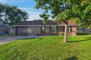 404 E Walnut St, Anna, OH 45302 - Photo 2